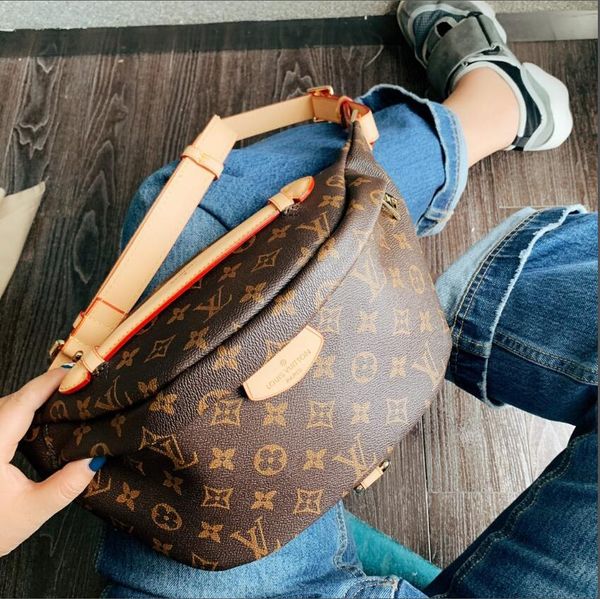 

the new fanny pack can add pure fashion and leisure temperament for sports modeling.it can be used as fanny pack or shoulder or crossbody ba