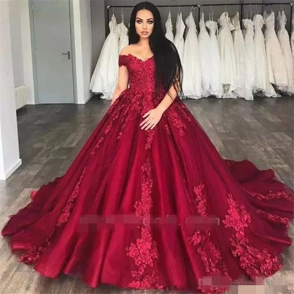 

темно-красные платья quinceanera элегантный с плеча кружева аппликация развертки поезд атлас на заказ сладкий 15 16 партии выпускного вечера, Blue;red