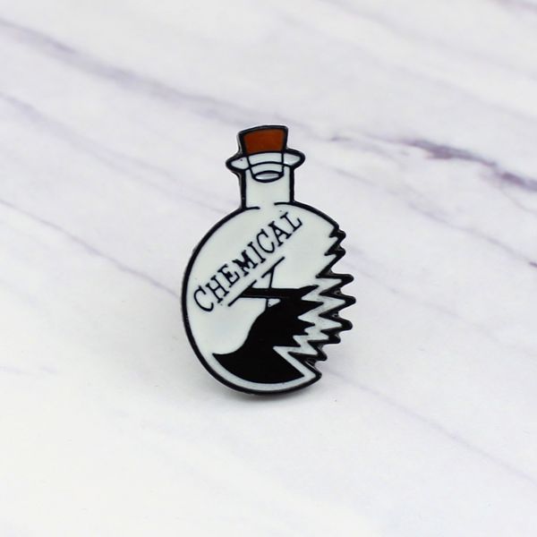 

chemical experiment bottle broken "chemical" decoration special cartoon lapel denim enamel badge gift for children pins, Gray