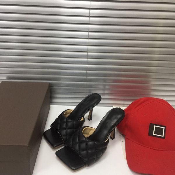 

2020 latest designer high-heeled slippers luxury sandals ladies fashion shoes linge series slippers, Black