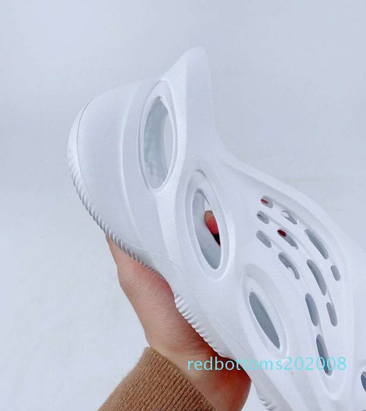 

foam runner sneaker sandals kanye west men women white red black beige clog r08