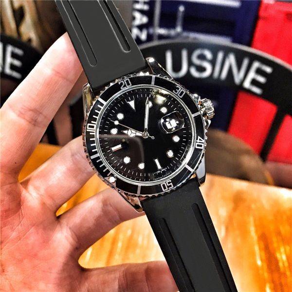 

luxury rubber band black/blue man watch famous design auto calendar quartz sports watch special style male clock casual classic wristwatch, Slivery;brown