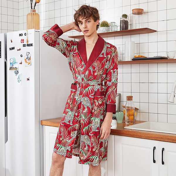 

2019 new spring and autumn new long sleeve nightgown men's bathrobe silk men's long pajama nightgown home clothes wp1017, Black;brown