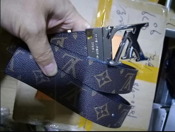 

selling new fashion men black belts have gold , silver and gray rotate belt fastener for men and womens have box, Black;brown