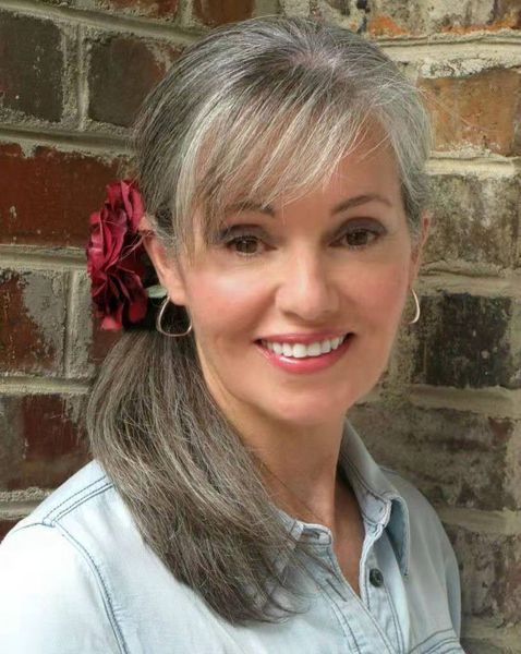 

salt and pepper grey ponytail hairstyle gray hair, side part ponytail ,grey natural hightlight salt and pepper ponytail, Black
