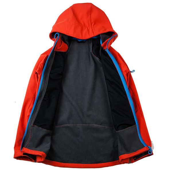 

2019 new outdoor breathable hooded solid color side pockets zipper hiking jacket men set soft shell clothes thickening fleece, Blue;black