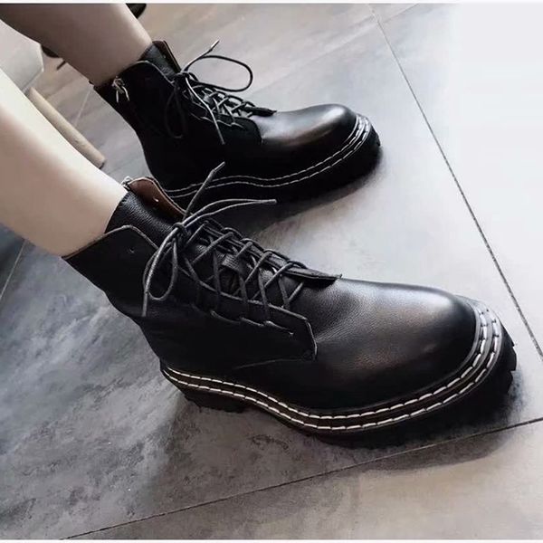 

2019 autumn and winter stars with the same paragraph wine red martin boots femaler new flat bottom classic with fashionable motorcycle boot
