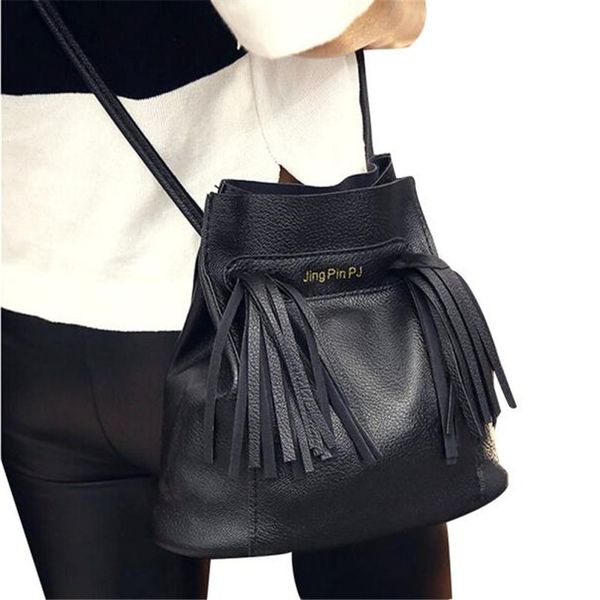 

women shoulder bag solid color leather tassel hasp hangbag vintage messenger satchel bag bucket bolsas de couro bolsos muje