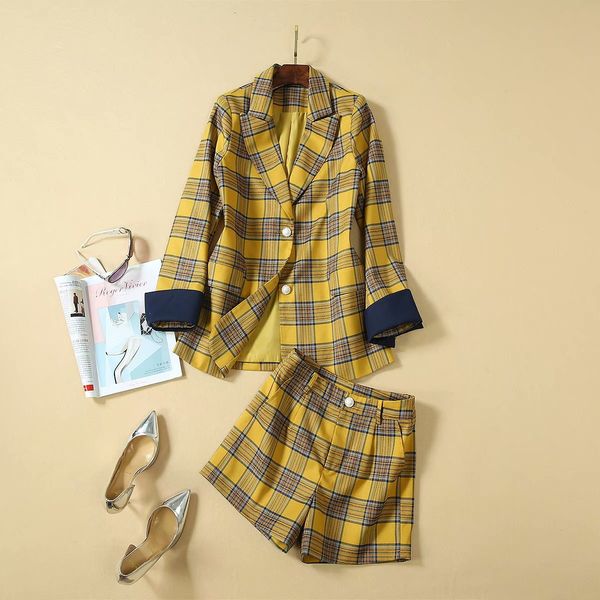 

autumn 2019 new european and american women's wear long sleeve single breasted coat shorts fashionable yellow plaid suit, White