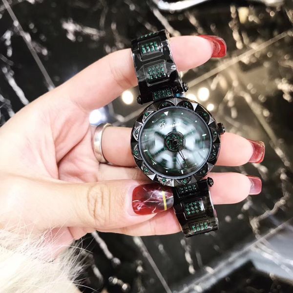 

восемьдесят восемь тысяч сто семьдесят девять, Slivery;brown