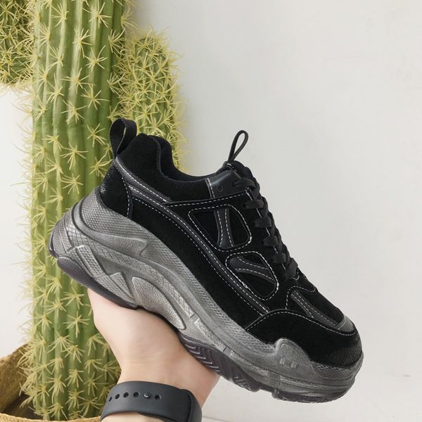

2020 new dad 17fw triple s sneaker mens fashion vintage old grandpa trainers black red white designer mens womens casual shoes size 35-39