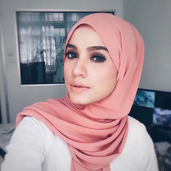 Linho de alta qualidade lenço novo bolha seda mulheres hijab envoltório muçulmano para fêmea foulard cor sólida tamanho grande 180 * 110 cm 18 cores atacado