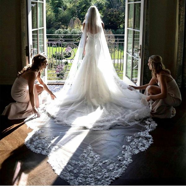 Nuovi veli da sposa a buon mercato spedizione gratuita pizzo appliqued fiore bianco avorio tulle velo da sposa lungo 3 m uno strato