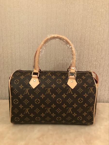 

2019 WOMEN Functional Bags Brand fashion design ladies handbag Luxury handbags ladies classic H896
