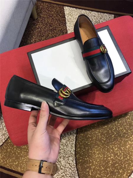 

19ss нового бренда для мужчин формальной обувь скользит по остроконечной коже toe патентного оксфорд обуви для мужчин платья обуви бизнес пл, Black