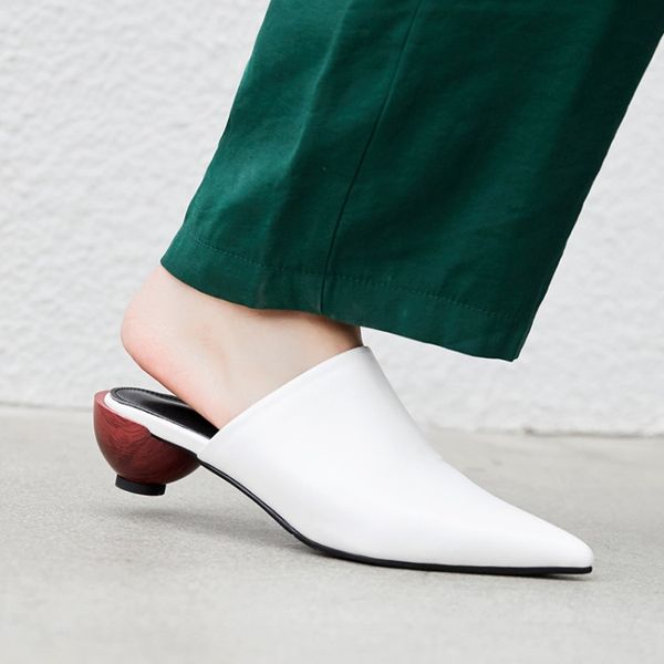 

2019 trendy design round shape kitten heel pointed toe mules slip on fashion leather slippers shoes women, Black