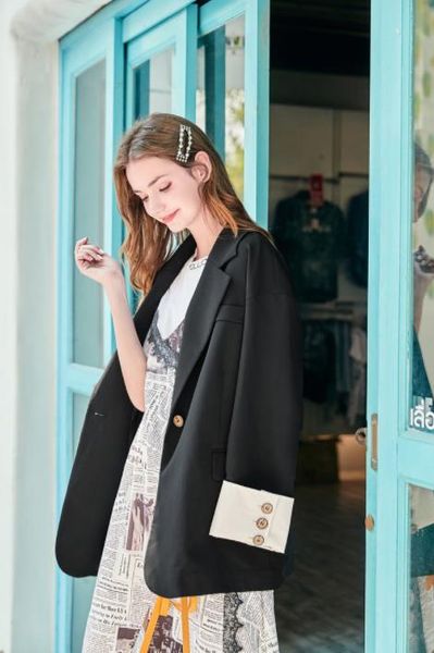 

костюм куртка женский в новом 2019 осень длинный легкий досуг костюм колледж культуры качества, и пальто, White;black