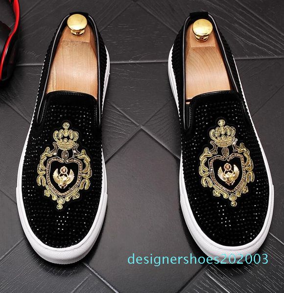 

2020 designer men rhinestone embroidery flats platform shoes skateboard man new comfortable loafers shoes d03, Black
