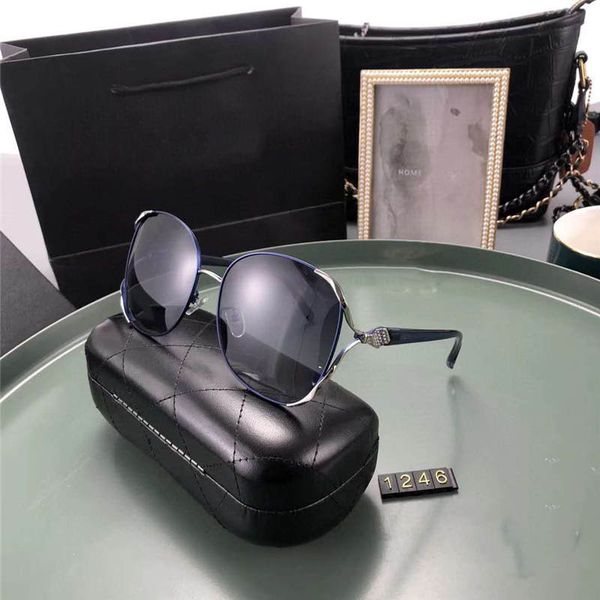 

mens woman designer sunglasses summer goggle sunglasses uv400 pj1246 five colors optional highly quality with box, White;black