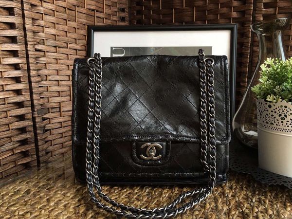 

new women's one-shoulder bag high-end custom quality diagonal cross bag fashion trend leisure style gold metal accessories with long sh