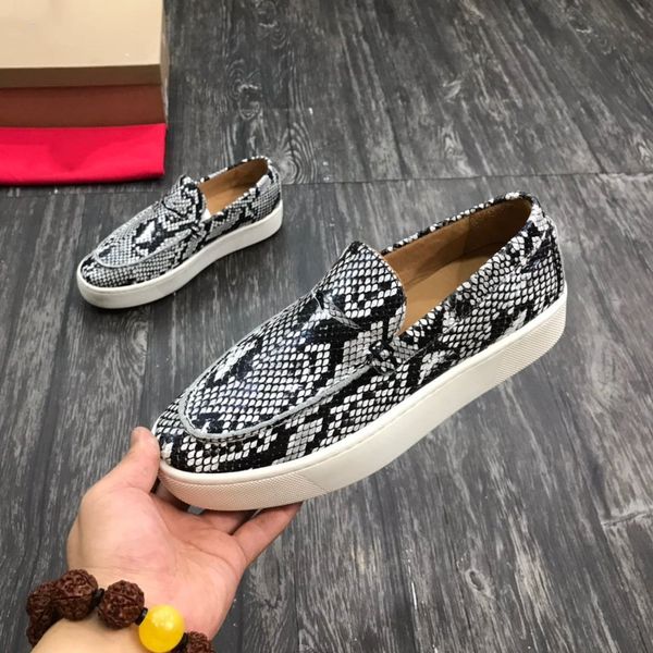 

luxury design shoes triple plate-fome red bottoms genuine leather fashion soft men/women gray/black shoes ing
