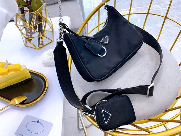 

2019 новый дизайнер плечо сумки дизайнер сумок высокого качества crossbody сумка в форме сердца украшения брезент нейлоновая сумка оптом