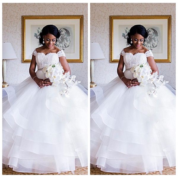 

2019 modest off shoulder tiered lace appliques a-line wedding dresses princess african style bridal gowns lace up back vestidos de mariee, White