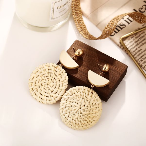

fashion design new earring creative weaving circular wooden earrings beige drop, White