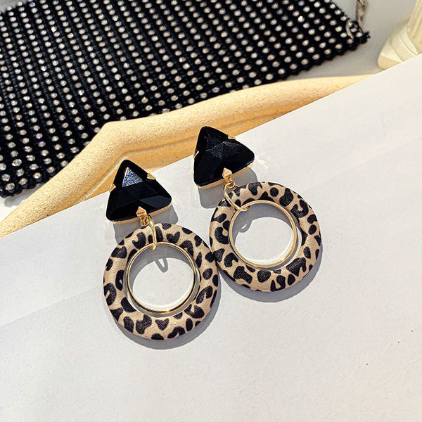 

south korea temperament chao xian exaggerated personality leopard earrings cold wind simple geometric earrings female, Golden;silver