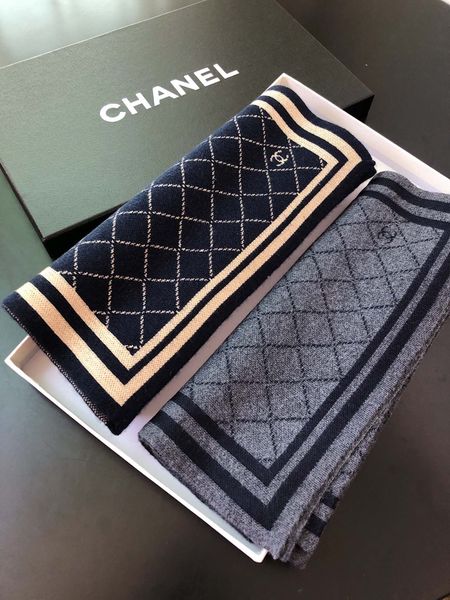 

spring and summer 2019 new knitting wool retro two color must-have, fashionable design, beautiful and generous, Blue;gray