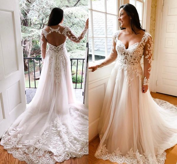 

plus size wedding dresses with long sleeve 2020 modern backless sweep train lace applique country beach holiday bride gown, White