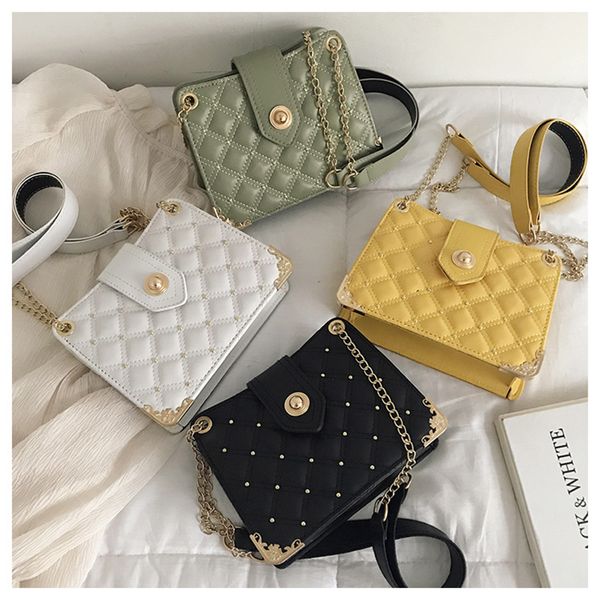 

2020 сумка новые популярные летней женщины crossbody сумка одного плеча женщин текстуры заклепки ringer цепи плеча