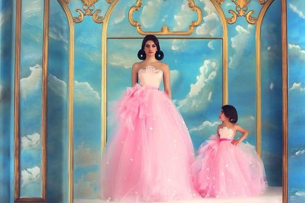 

sheer shoulder pink ball gown prom party gowns for ladies mother and daughter middle east matching dress cute flower girls dresses puffy, Black