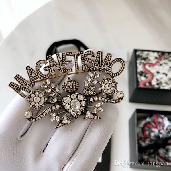 

2019 новый британский стиль личности образец письма броши богиня темперамент полный спектр высококачественных пользовательских брошью, Gray