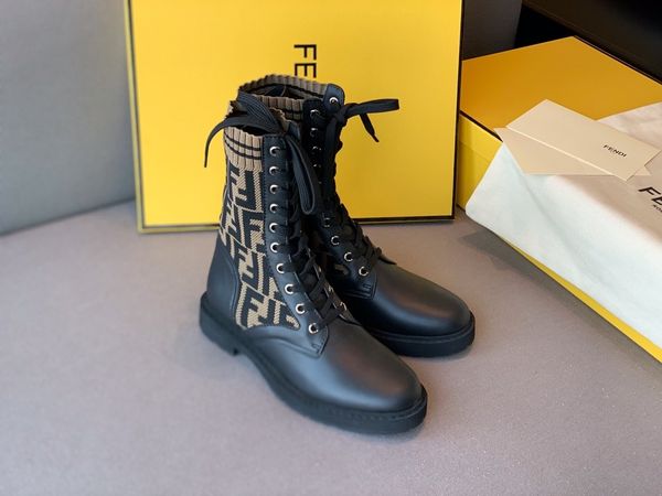 

new style high-end luxury ladies martin boots lace-up ankle boots fashion design brand winter women's boots platform heel 5.5cm rdt5, Black