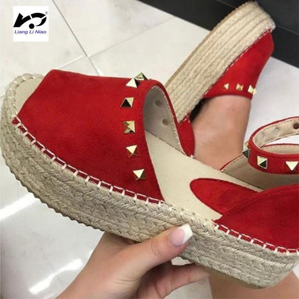 

2020 summer women's sandals riveting nail sandals straw thick bottom fish mouth platform platform women's shoes, Black