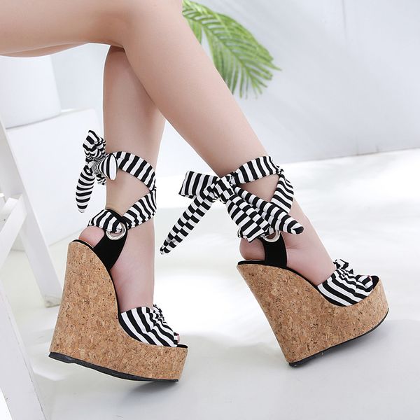 

новые клин пятки с полосатой водонепроницаемой платформой для лета 2020 в европе и в америке простой и элегантный женские сандалии, Black