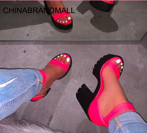 

spring/summer 2020 new women fur rubber high heel platform outdoor leisure buckle slippers beach sandals ladies banquet sandals, Black