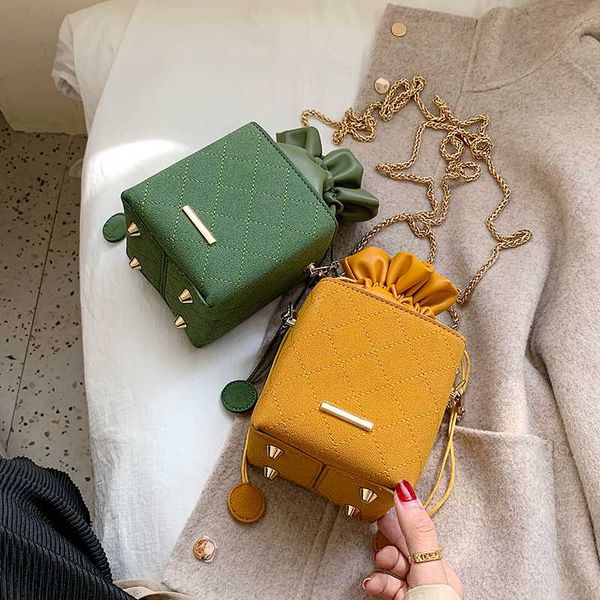 

net red air simple bucket bag women's bag new 2020 all-match ins messenger spring and summer scrub small fashion