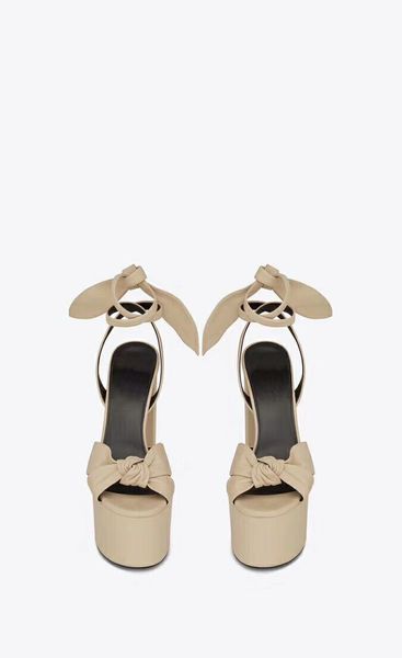 Scarpe da donna in stile classico europeo di lusso Sandali Pantofole alla moda Tacco di sandalo sexy Paillettes Pelle Piattaforma impermeabile con tacchi spessi