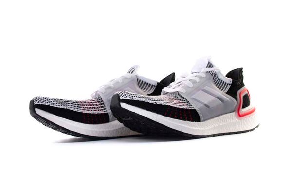 

box) a+++ ub multicolor ultra 5.0 running shoes men women sports shoes primeknit sneaker