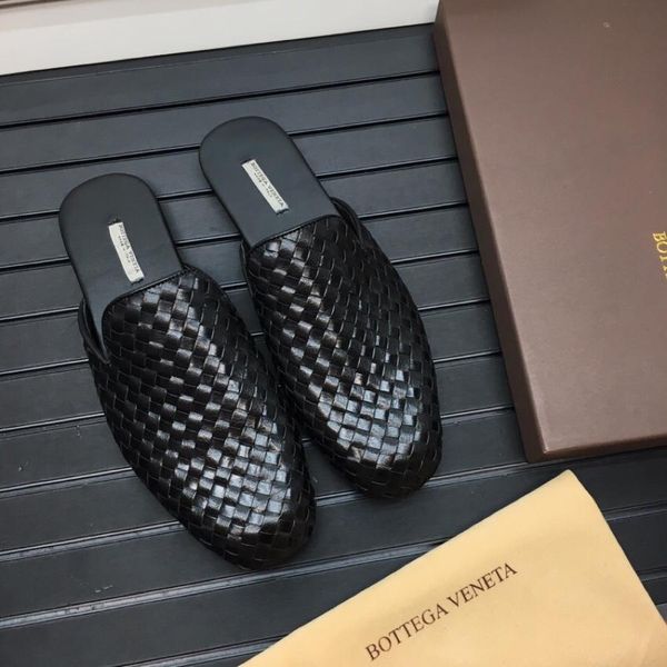 

2020 latest black leather casual slippers men casual shoes fashion trend comfortable shoe size 38-45 type 39745400568a