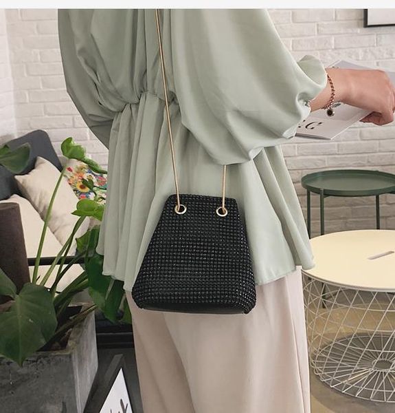 

bucket bag female messenger small bag 2020 fashion wild atmosphere tide korean version of the bright diamond chain bag
