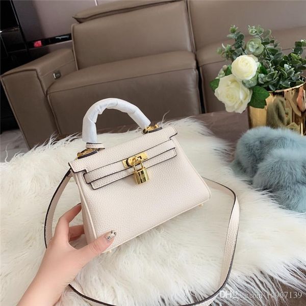 

2019 new shoulder bag leather leather fashion casual bucket bag women straw handbag crossbody bag 013