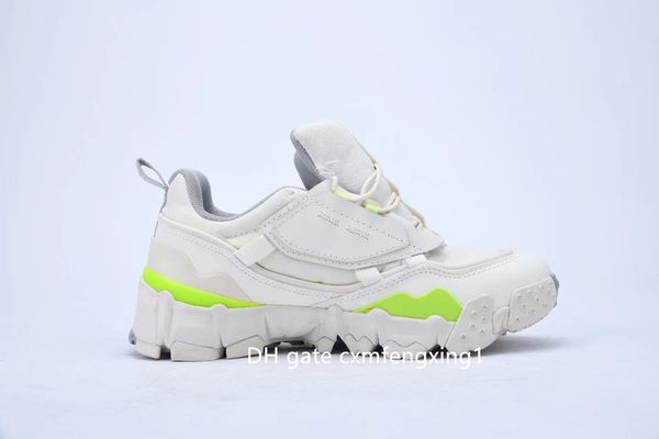 

the whole network explosions trailfox overland mts retro platform shoes 370772-06, Black