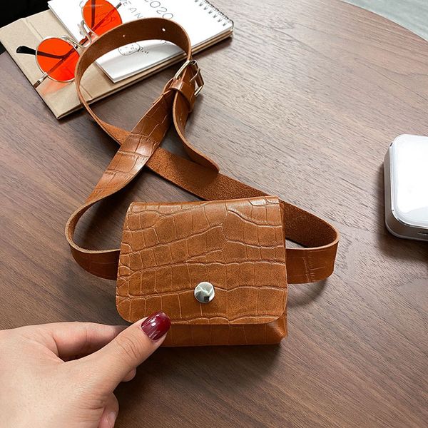

2020 new women's bag shoulder small bag texture small crocodile pattern pu belt mini fashion wild waist belt