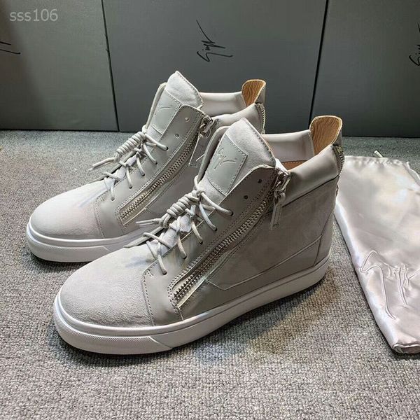 

2020 personality handsome thick bottom high-handsome sneakers winter british style leather lace-up motorcycle shoes factory direct sales, Black