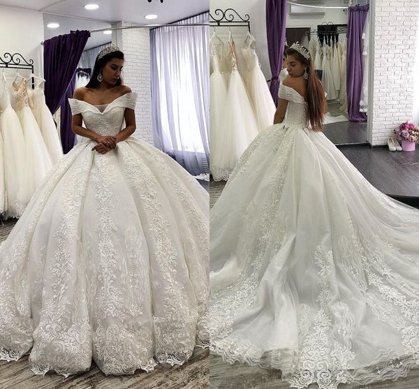 Árabe Lace Ball Gown Casamentos Vestidos Com Petticoat Applique Fora Do Ombro Capela Vestido De Noiva Lantejoulas Frisado Plus Size vestido de Noiva