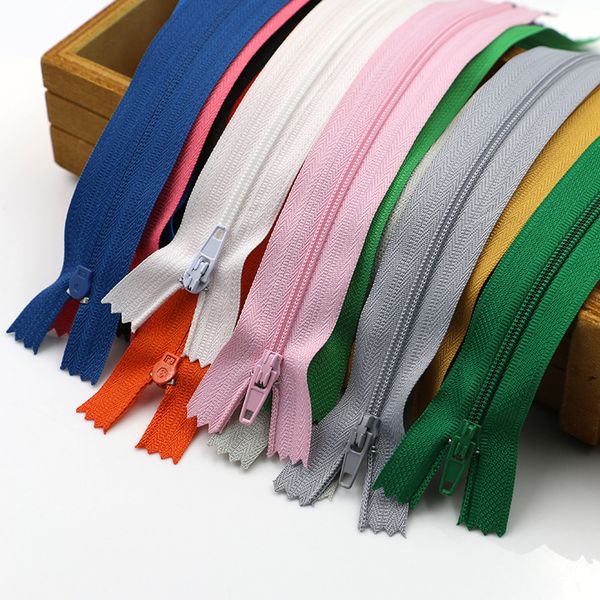 

100pcs 3# 17cm close-end zippers 240 colors purple orange green black diy nylon coil zipper for sewing clothes ing
