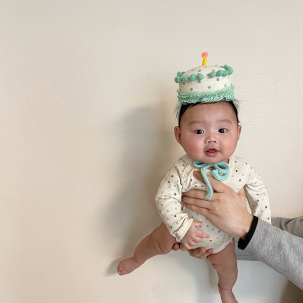 

new korean cute children's hat baby birthday hat cartoon cake shape striped custome hats baby girls boys hats, Yellow